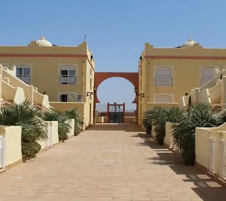 39 El Sultan, Calle El Roque * Corralejo